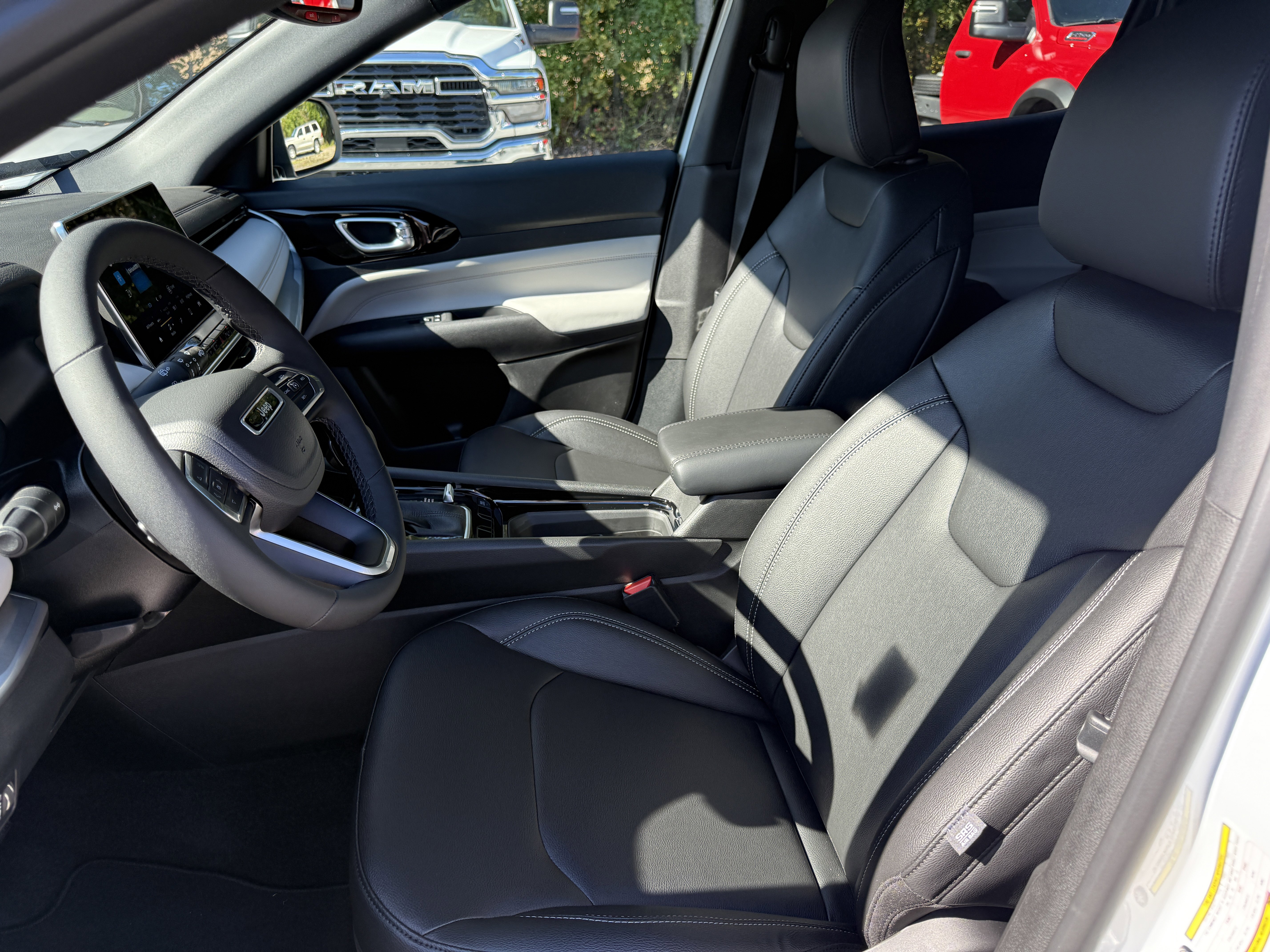 New 2026 Jeep Compass Limited image 16