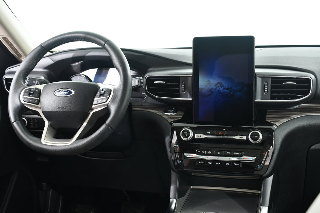 Used 2023 Ford Explorer Limited w/ Limited Technology Package AWD/4WD image 8