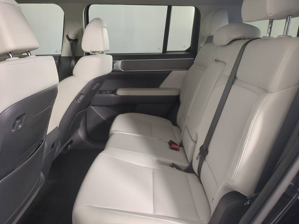 Certified 2026 Hyundai Santa Fe SE image 16