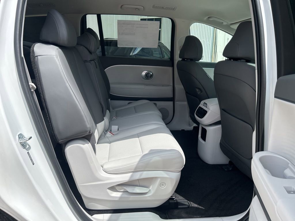 New 2026 Hyundai Ioniq 9 SEL image 25