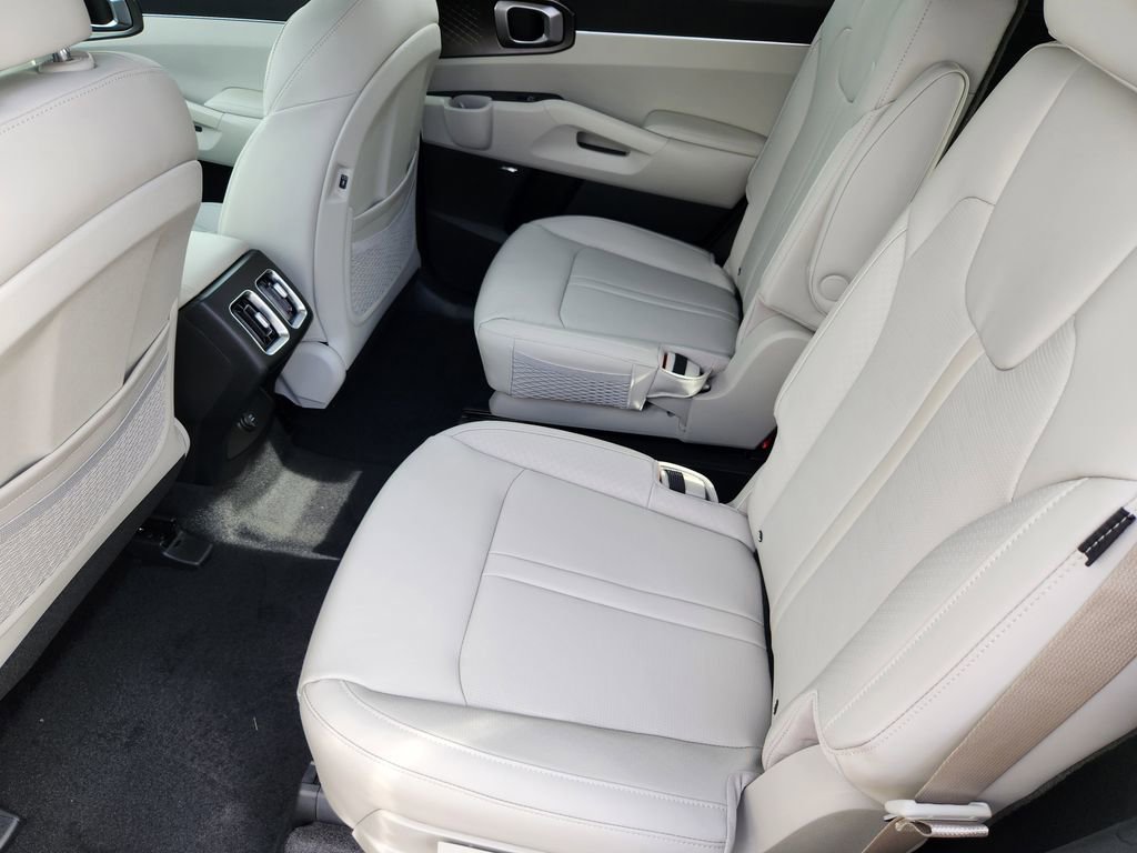 New 2026 Kia Sorento EX w/ EX Premium Package AWD/4WD image 11