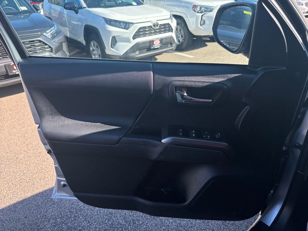 Used 2022 Toyota Tacoma TRD Sport image 31