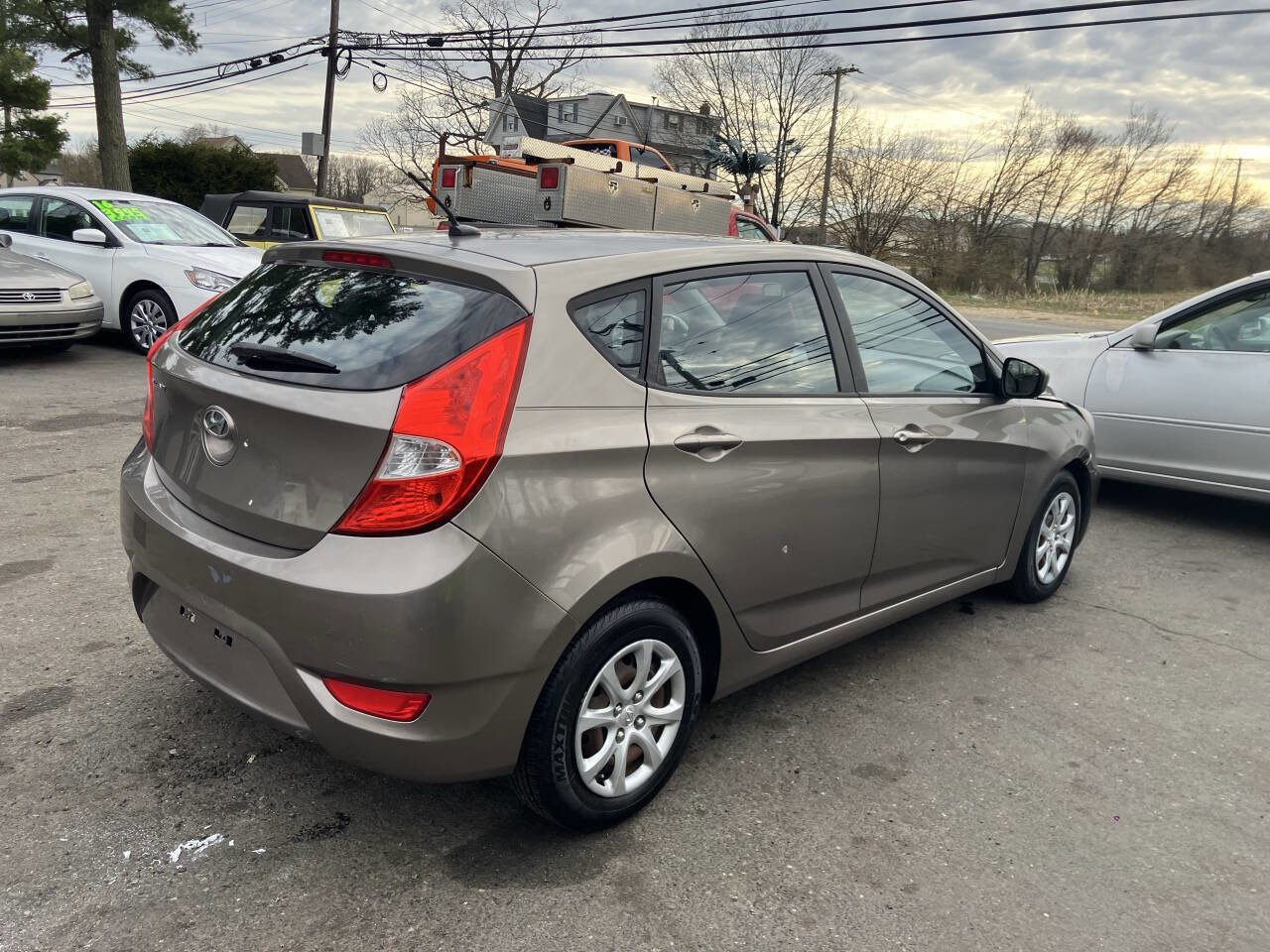 Used 2014 Hyundai Accent GS image 6