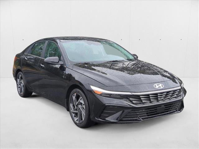 New 2025 Hyundai Elantra Limited FWD image 7