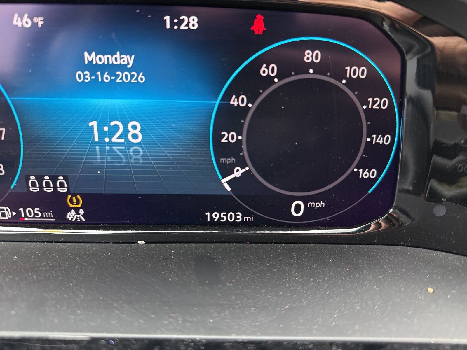 Used 2024 Volkswagen Atlas Cross Sport SE w/ Panoramic Sunroof Package image 14