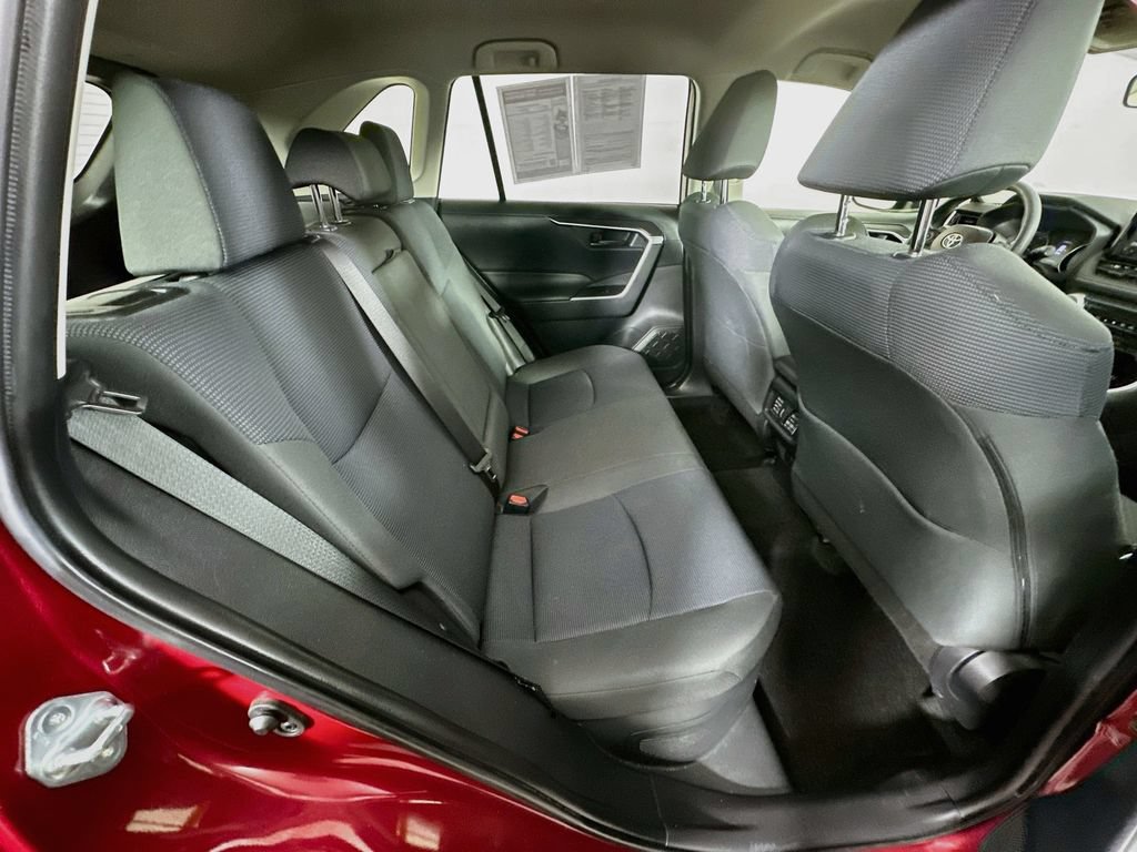 Used 2019 Toyota RAV4 LE w/ All Weather Liner Package AWD/4WD image 32