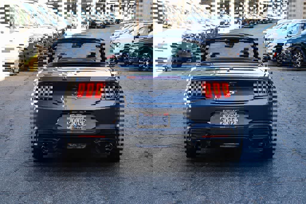 Used 2025 Ford Mustang Convertible image 11