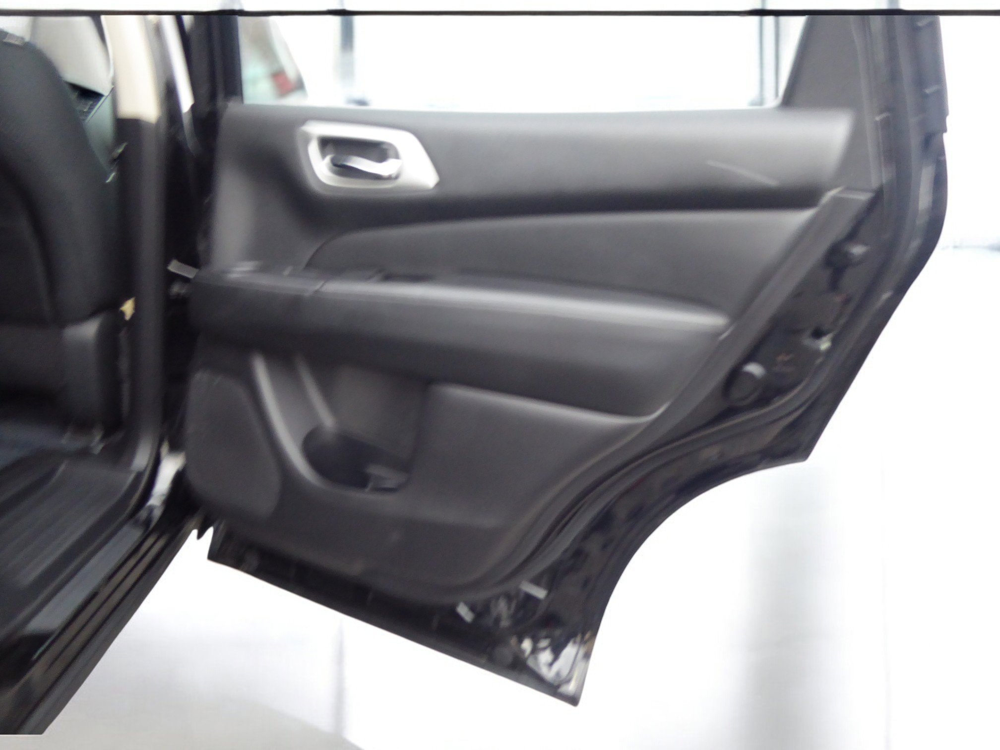 Used 2019 Nissan Pathfinder SV image 21