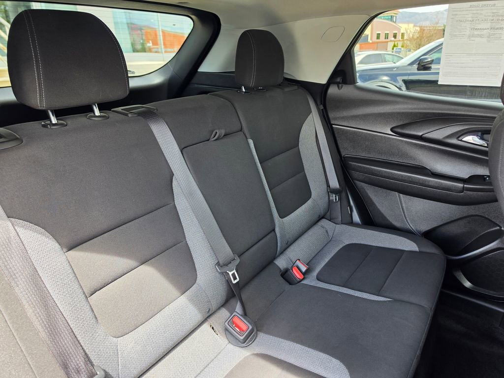 Used 2024 Chevrolet TrailBlazer LT w/ Convenience Package AWD/4WD image 15