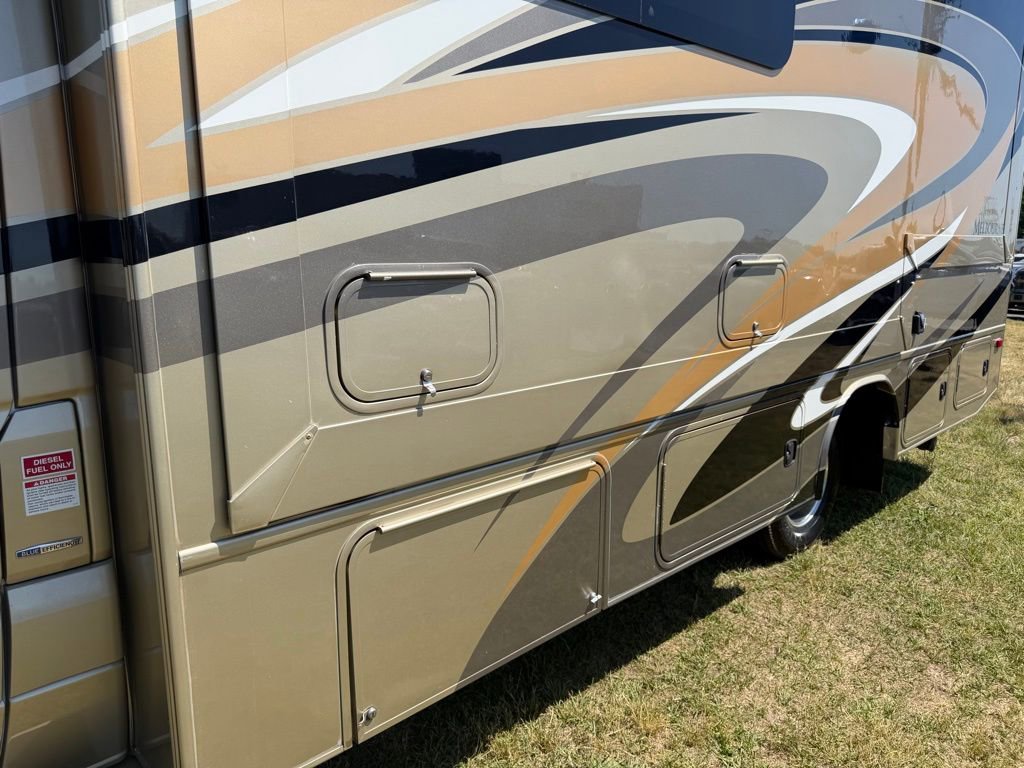 Used 2016 Mercedes-Benz Sprinter 3500 image 48