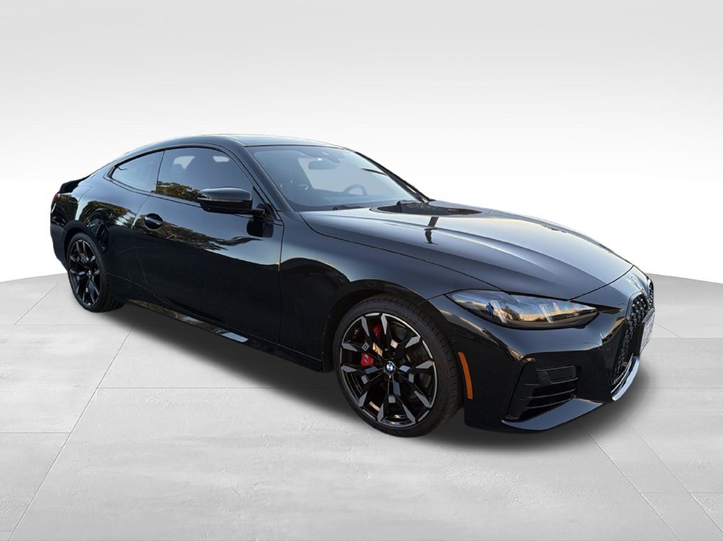 Used 2025 BMW 430i Coupe w/ M Sport Package RWD image 2