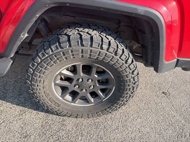 Used 2020 Jeep Gladiator Overland AWD/4WD image 4