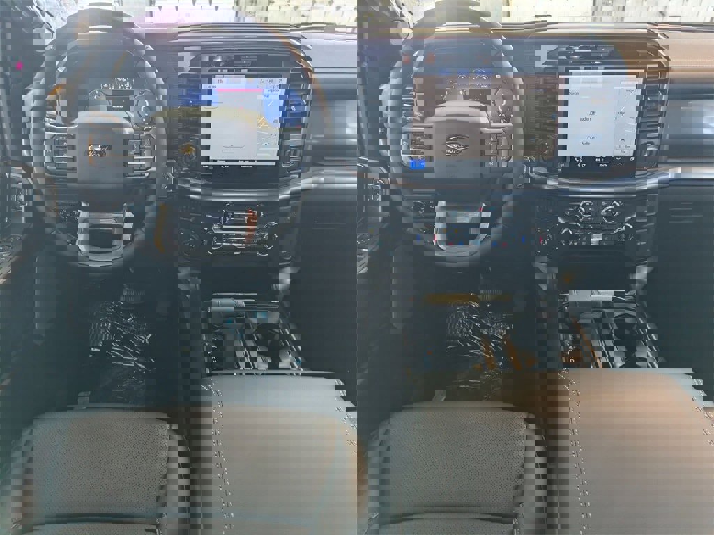 New 2025 Ford F150 Lariat w/ Equipment Group 502A High image 17