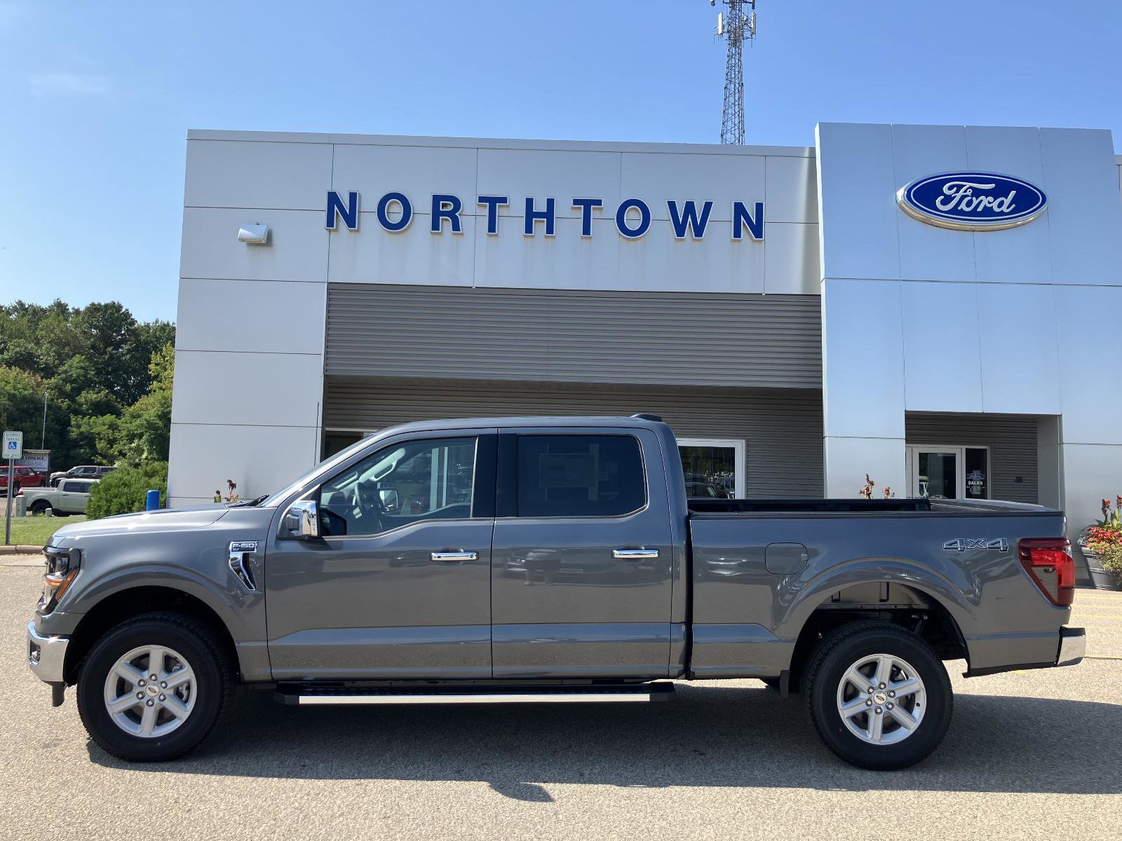 New 2025 Ford F150 XLT image 1