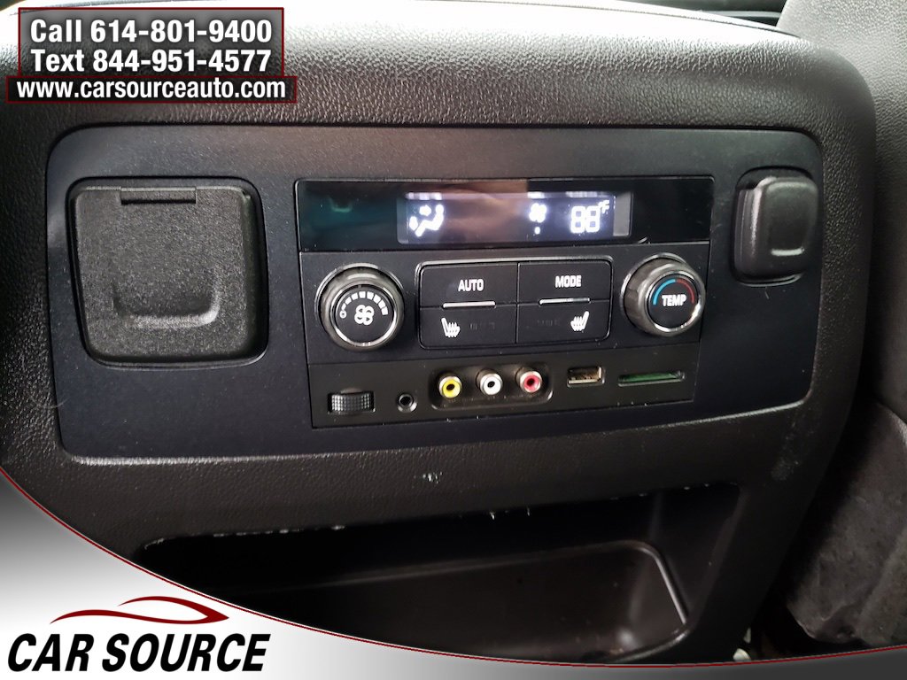 Used 2015 GMC Yukon XL SLT w/ Open Road Package image 11