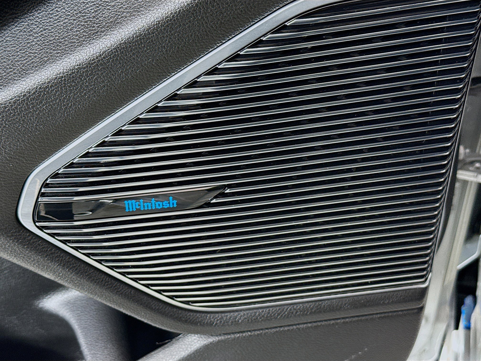 Used 2024 Jeep Grand Cherokee L Summit w/ High Altitude Package image 21