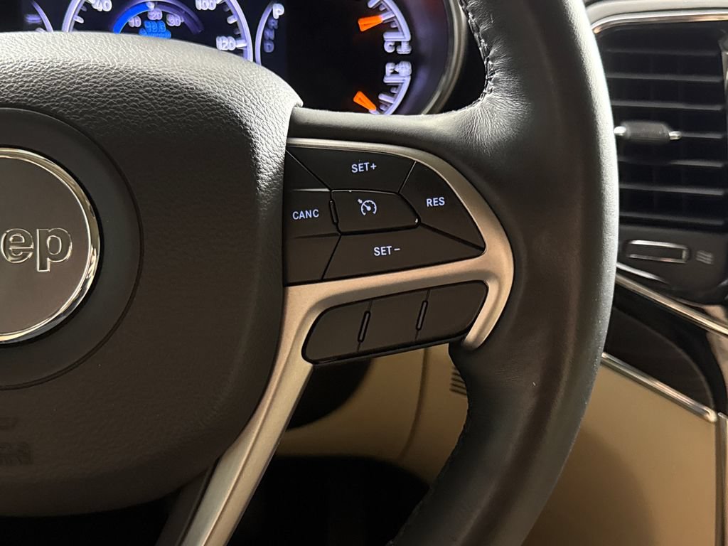 Used 2019 Jeep Grand Cherokee Limited w/ Luxury Group II RWD image 16
