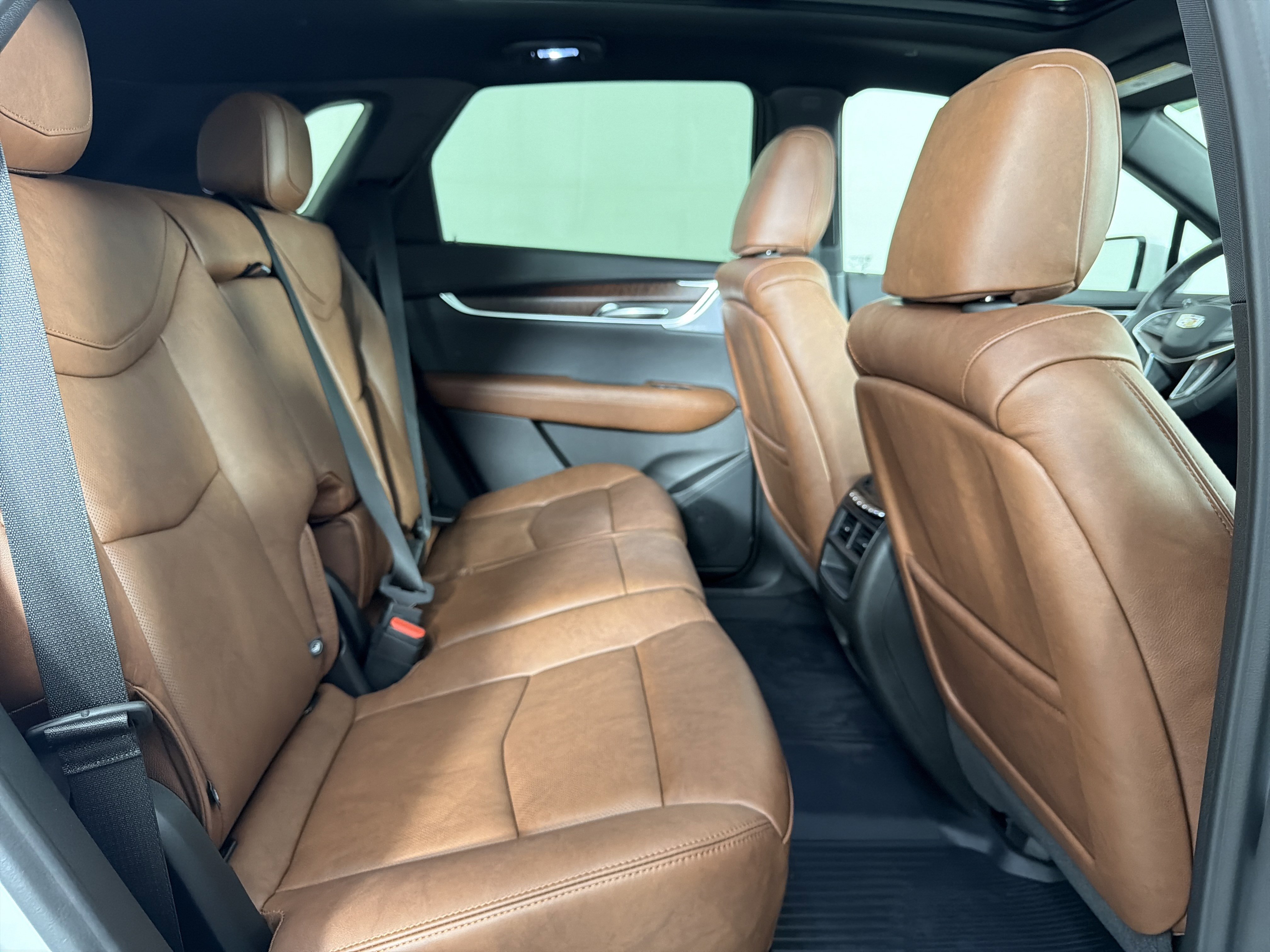 Used 2026 Cadillac XT5 Sportv w/ LPO, Onyx Lite Package AWD/4WD image 41