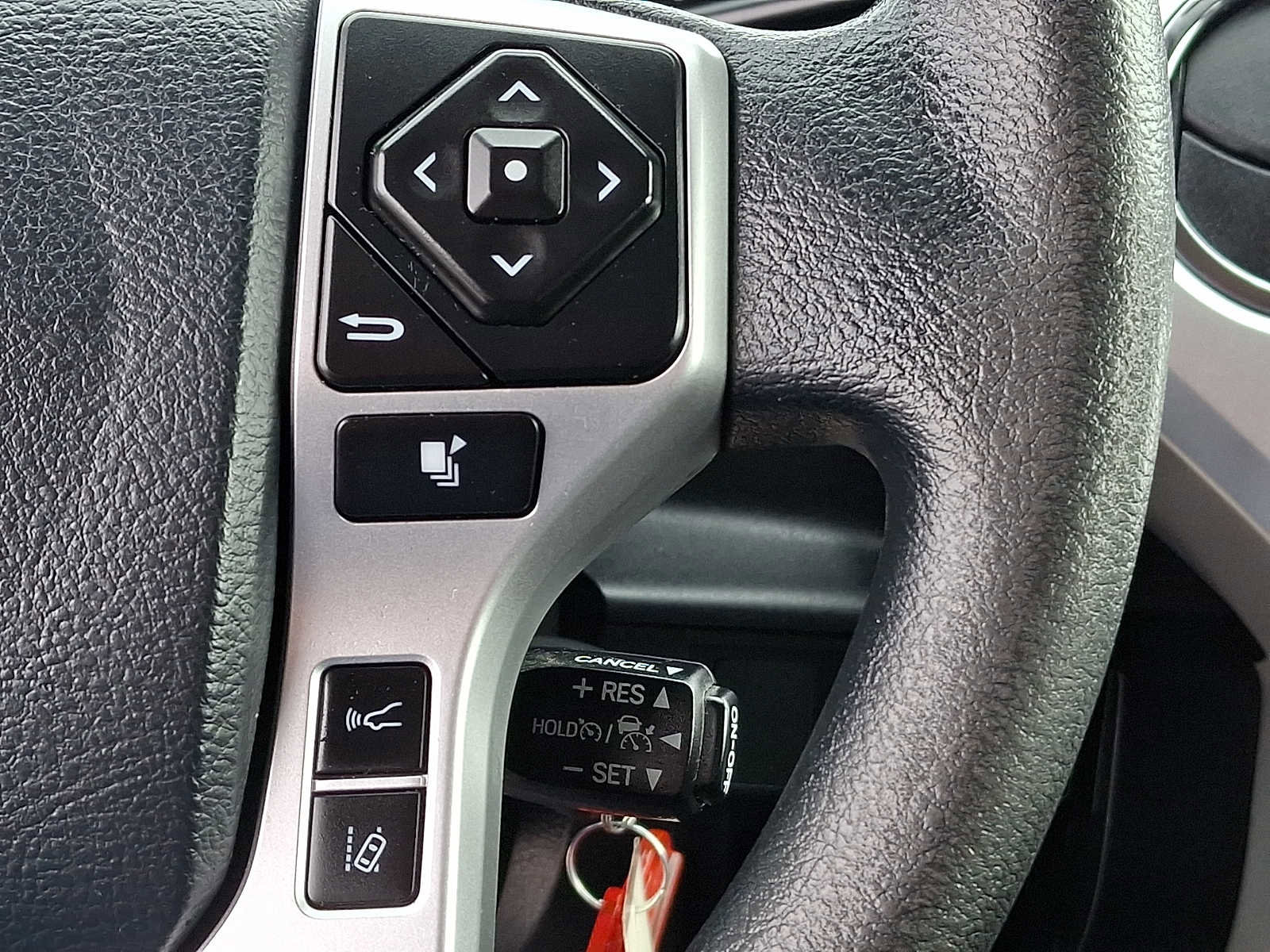 Certified 2019 Toyota Tundra SR5 image 24