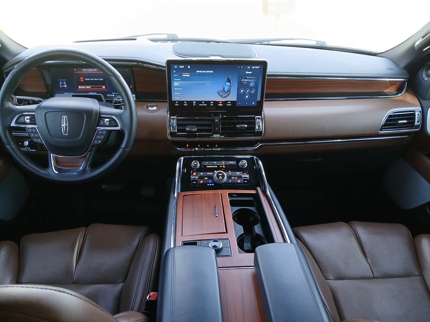 Used 2024 Lincoln Navigator Reserve AWD/4WD image 20