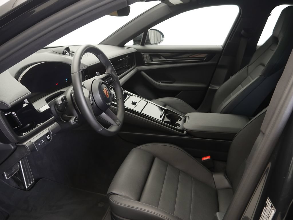 Certified 2026 Porsche Panamera 4 AWD/4WD image 5