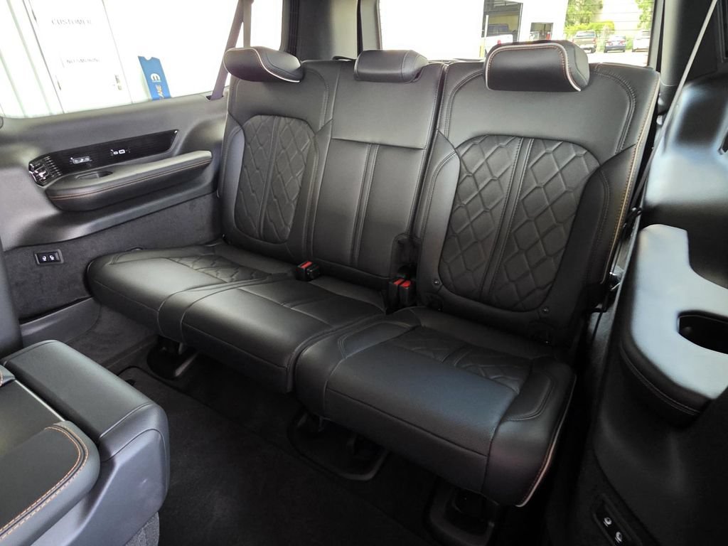 New 2026 Jeep Grand Wagoneer L Summit AWD/4WD image 20