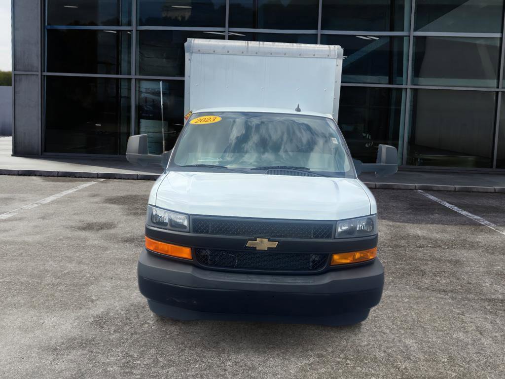 Used 2023 Chevrolet Express 3500 w/ Power Convenience Package image 2