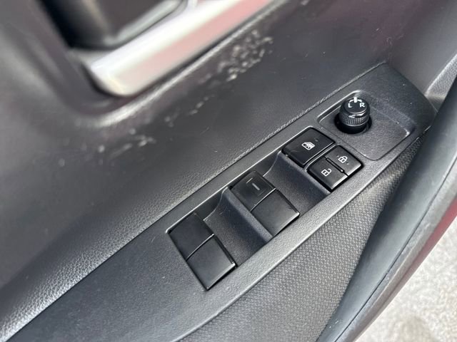 Used 2021 Toyota Corolla LE image 10