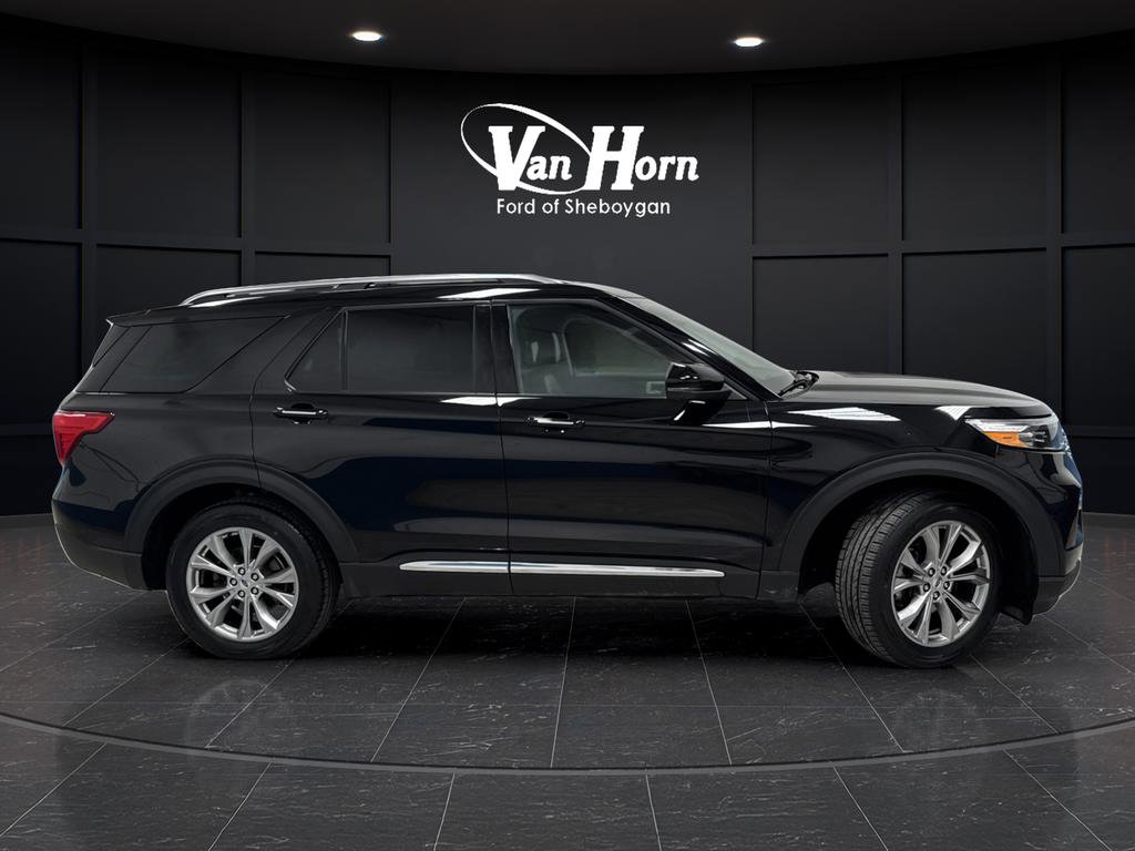 Used 2023 Ford Explorer Limited image 2