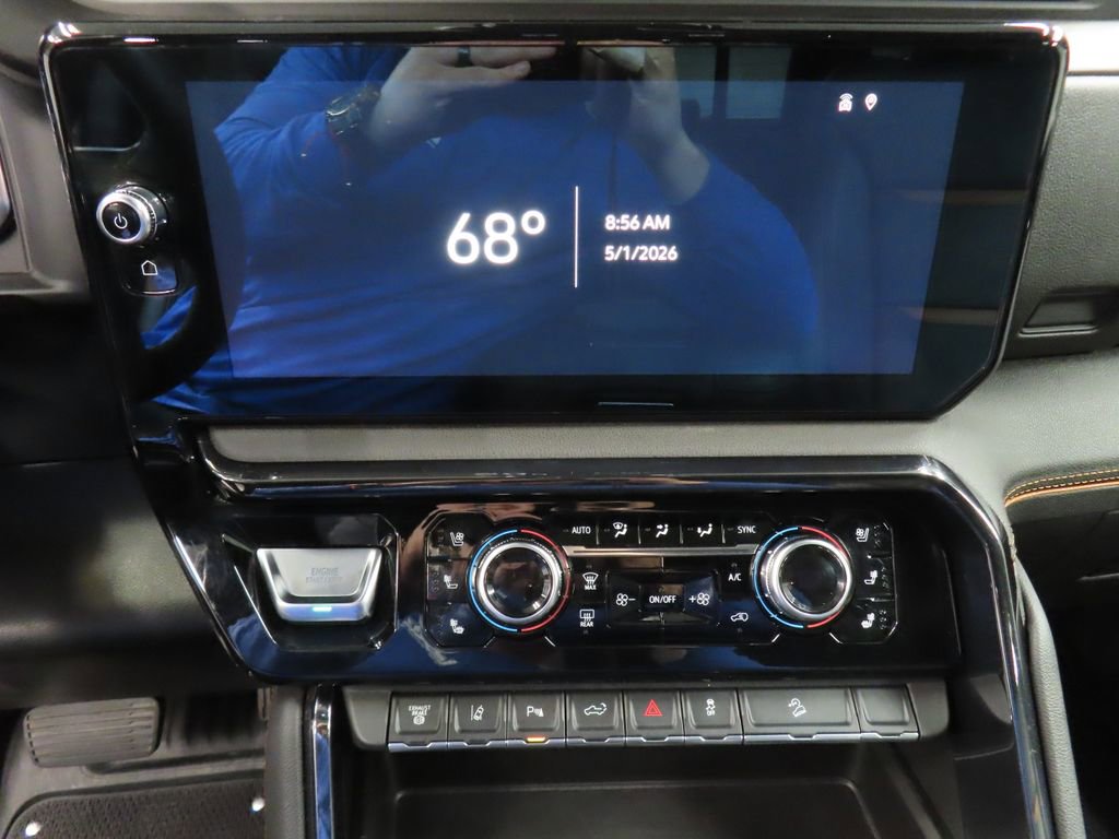 Used 2024 GMC Sierra 2500 AT4 w/ Technology Package AWD/4WD image 16