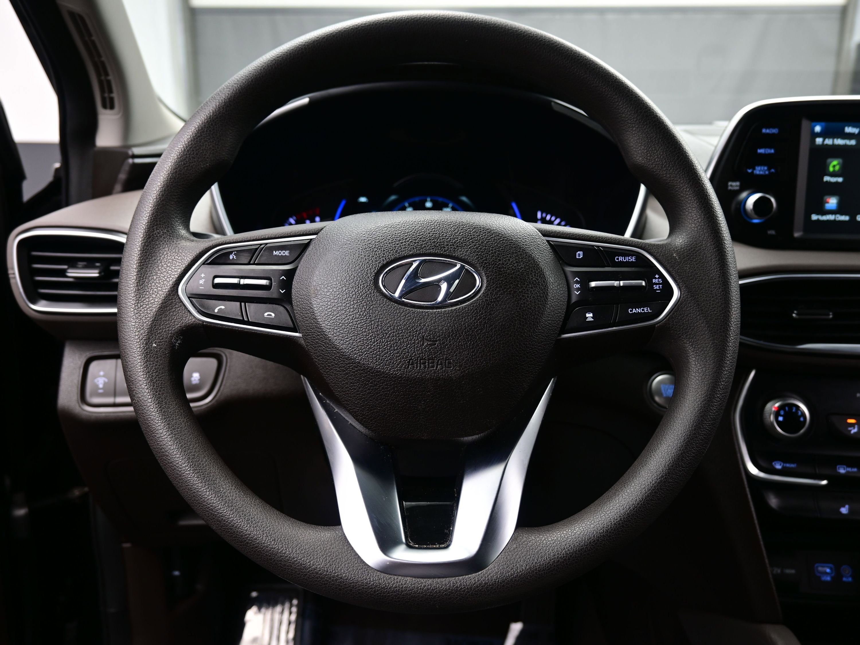 Used 2020 Hyundai Santa Fe SEL FWD image 24