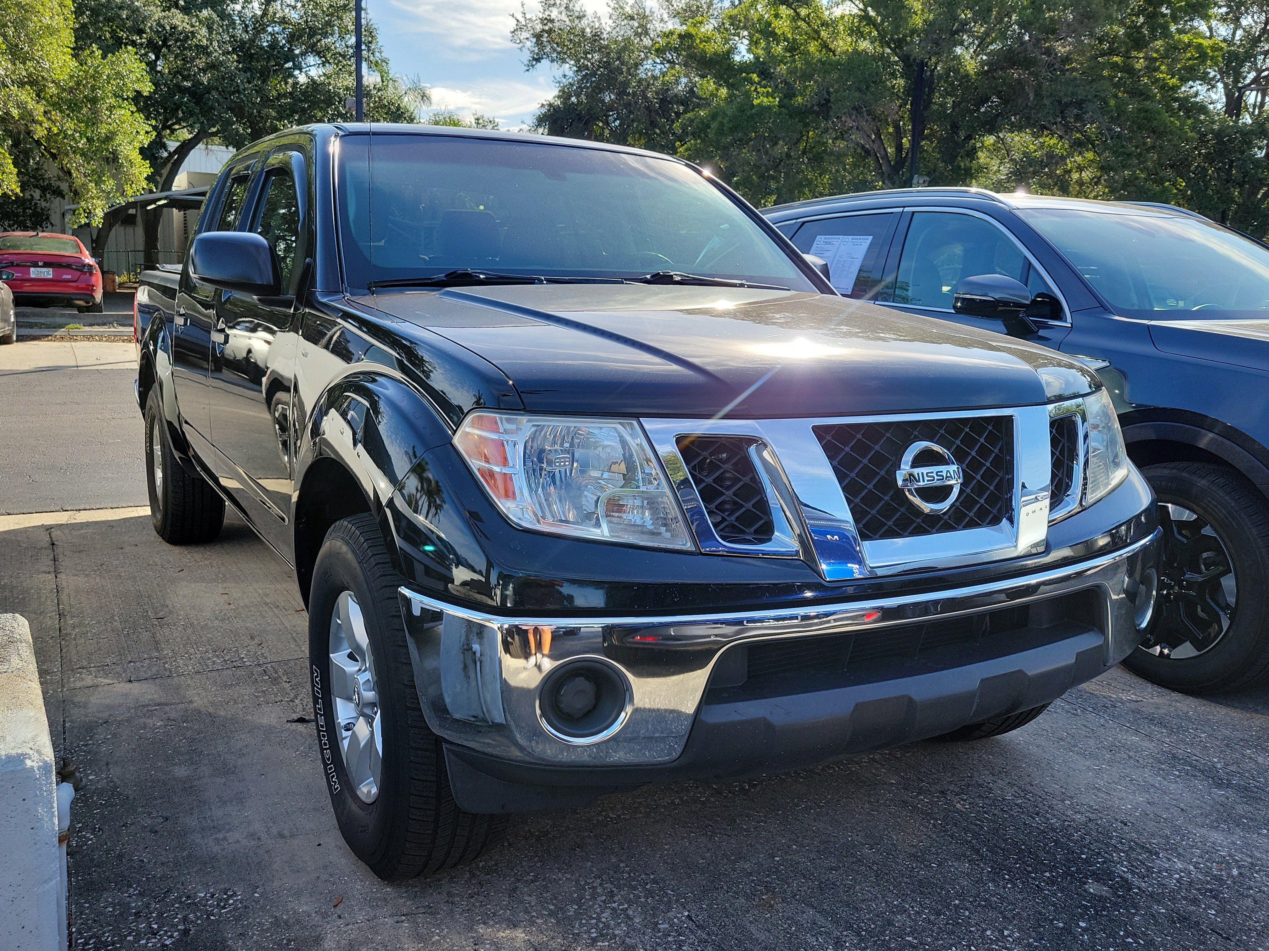 Used 2010 Nissan Frontier SE w/ Moonroof Pkg
