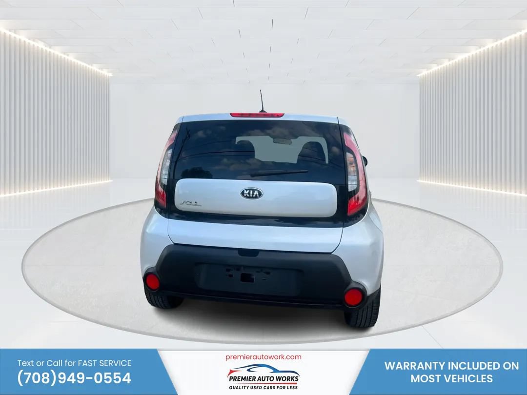 Used 2015 Kia Soul + FWD image 5