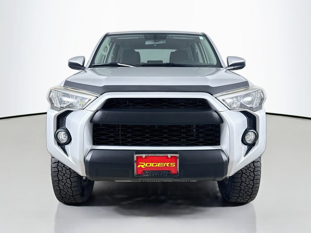 Used 2015 Toyota 4Runner SR5 AWD/4WD image 2