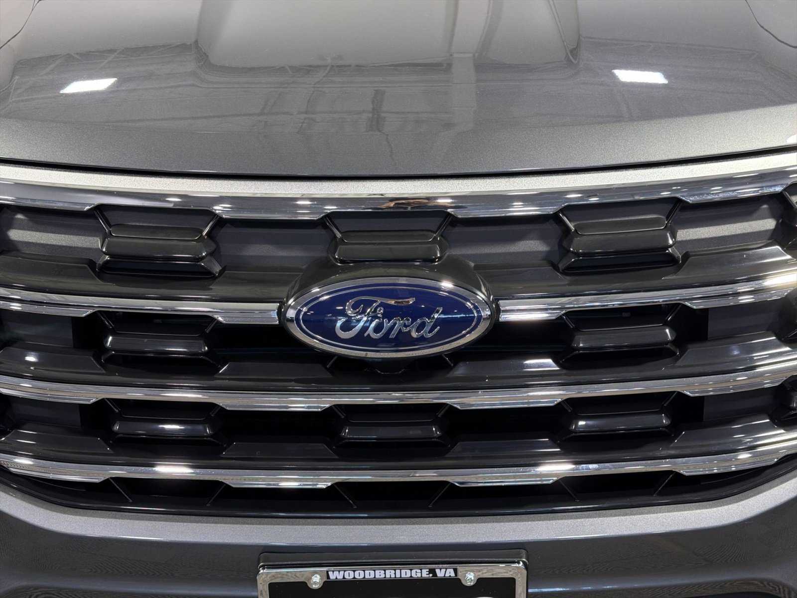 Used 2025 Ford Explorer Active RWD image 12