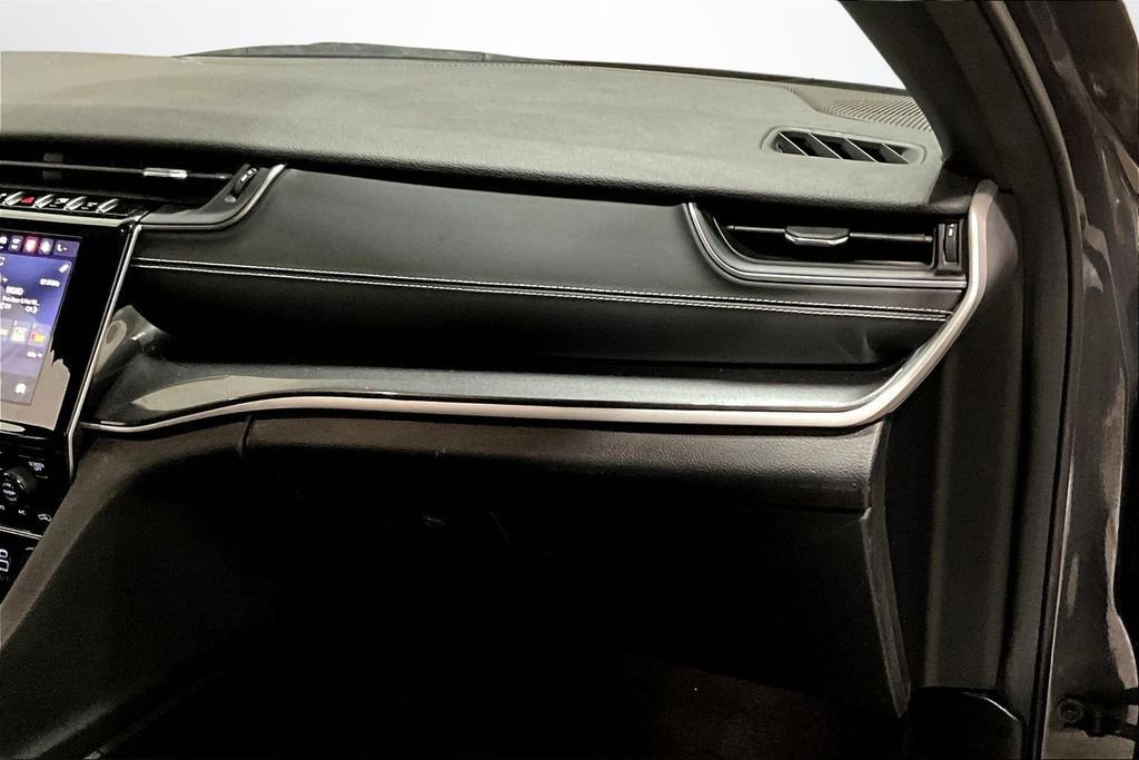 Used 2022 Jeep Grand Cherokee L Laredo image 26