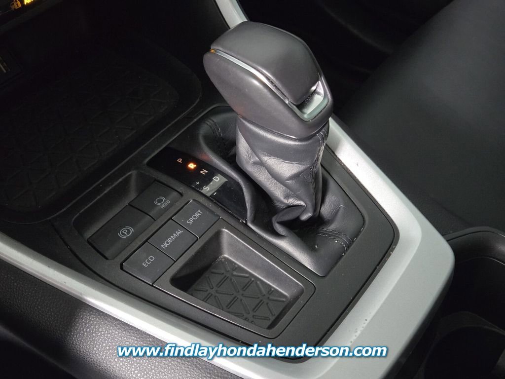 Used 2023 Toyota RAV4 XLE Premium image 20