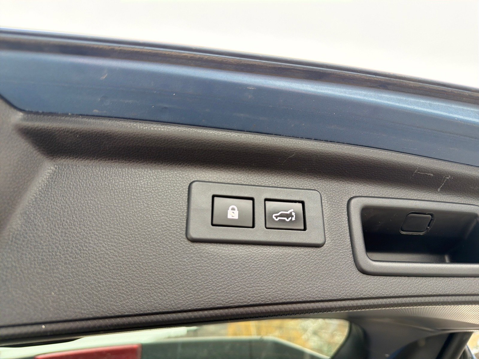 Used 2020 Subaru Forester Limited image 35