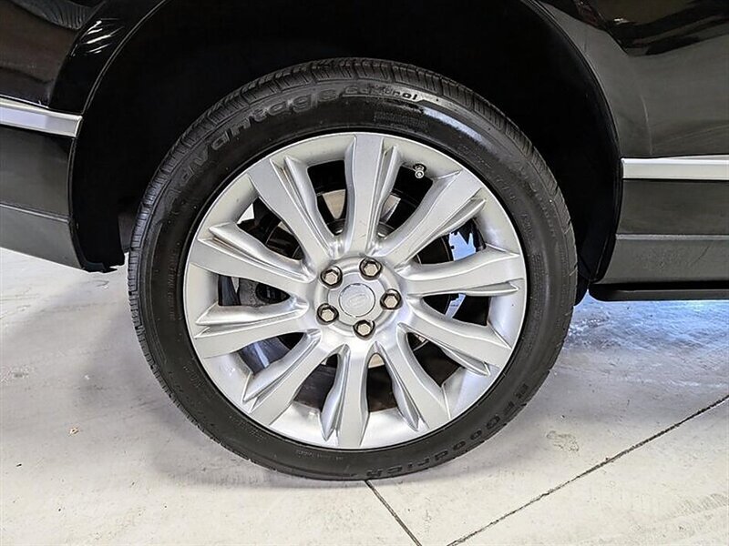 Used 2016 Land Rover Range Rover Supercharged AWD/4WD image 13