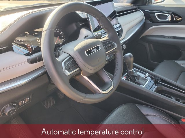 Used 2024 Jeep Compass Limited AWD/4WD image 12