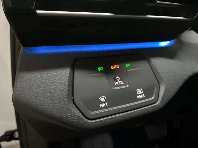 Used 2024 Volkswagen ID.4 2WD image 31