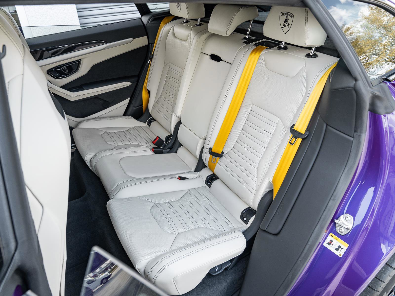 Used 2025 Lamborghini Urus SE image 10