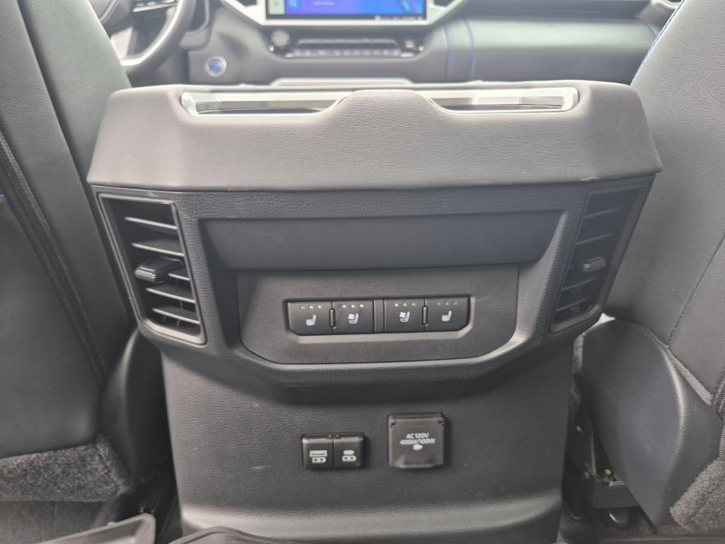 Used 2024 Toyota Tundra Platinum image 10