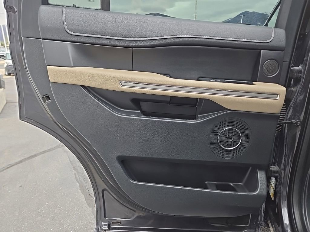 Used 2024 Ford Expedition Limited AWD/4WD image 44