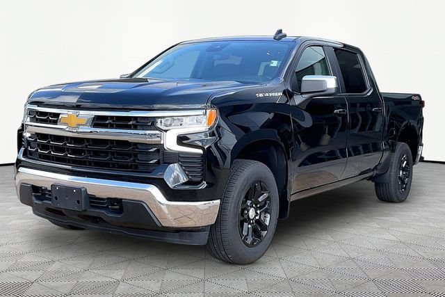 Used 2023 Chevrolet Silverado 1500 LT AWD/4WD image 3