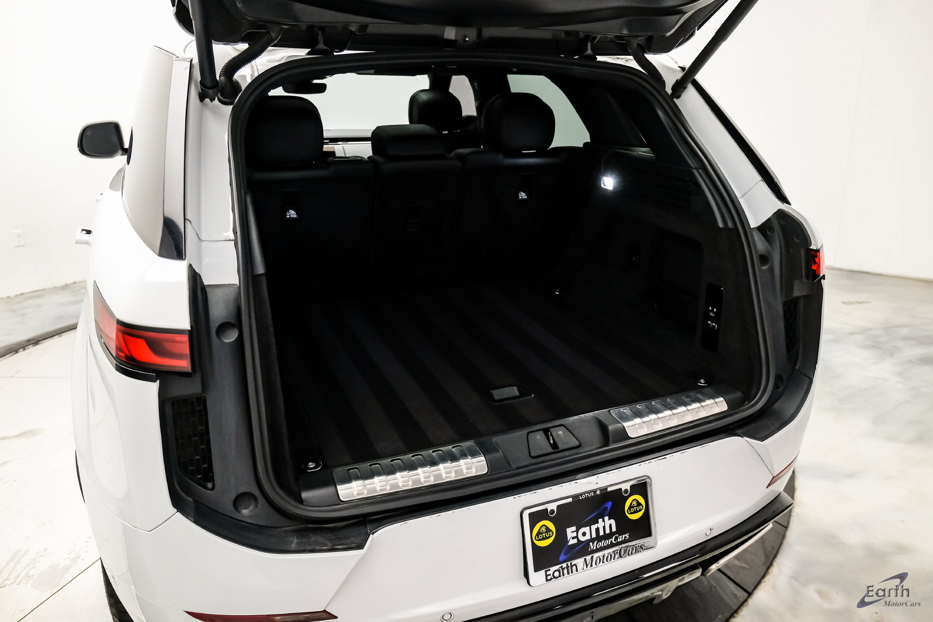 Used 2024 Land Rover Range Rover Sport Dynamic SE AWD/4WD image 89