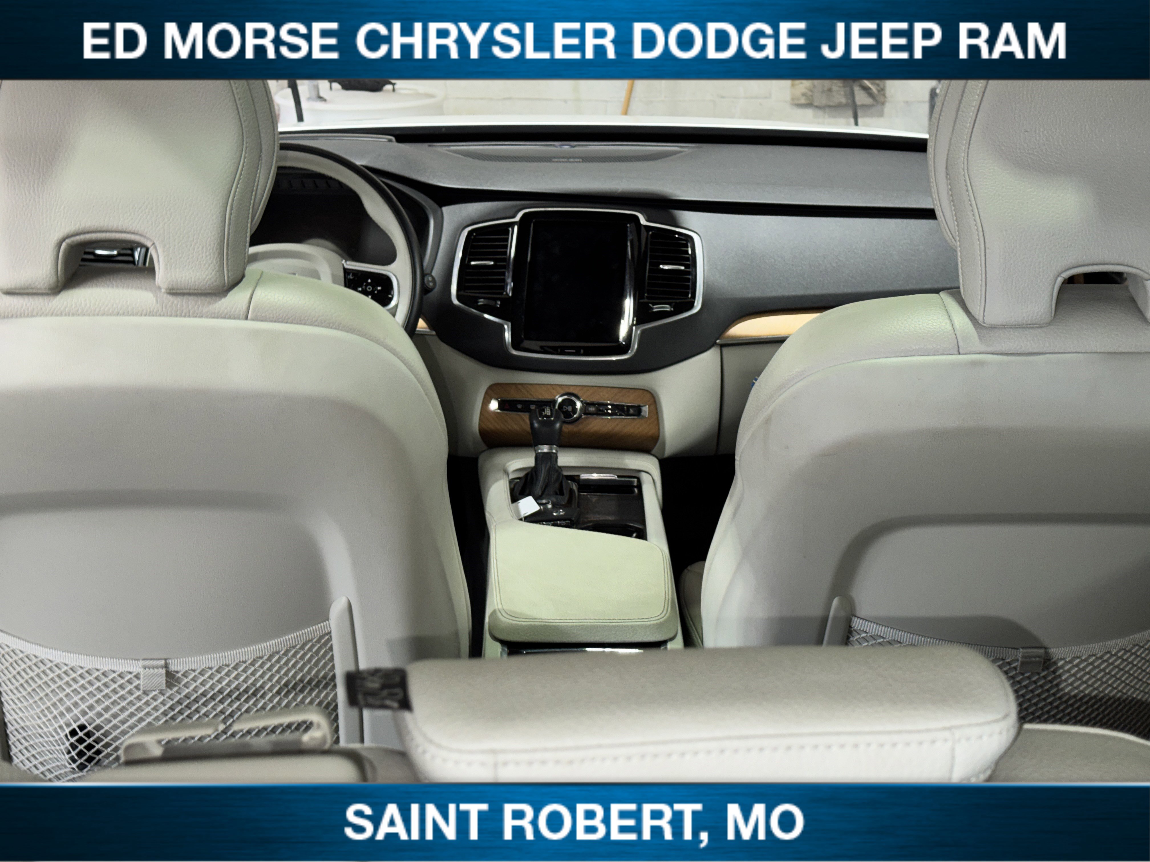 Used 2022 Volvo XC90 T6 Momentum w/ Advanced Package image 39