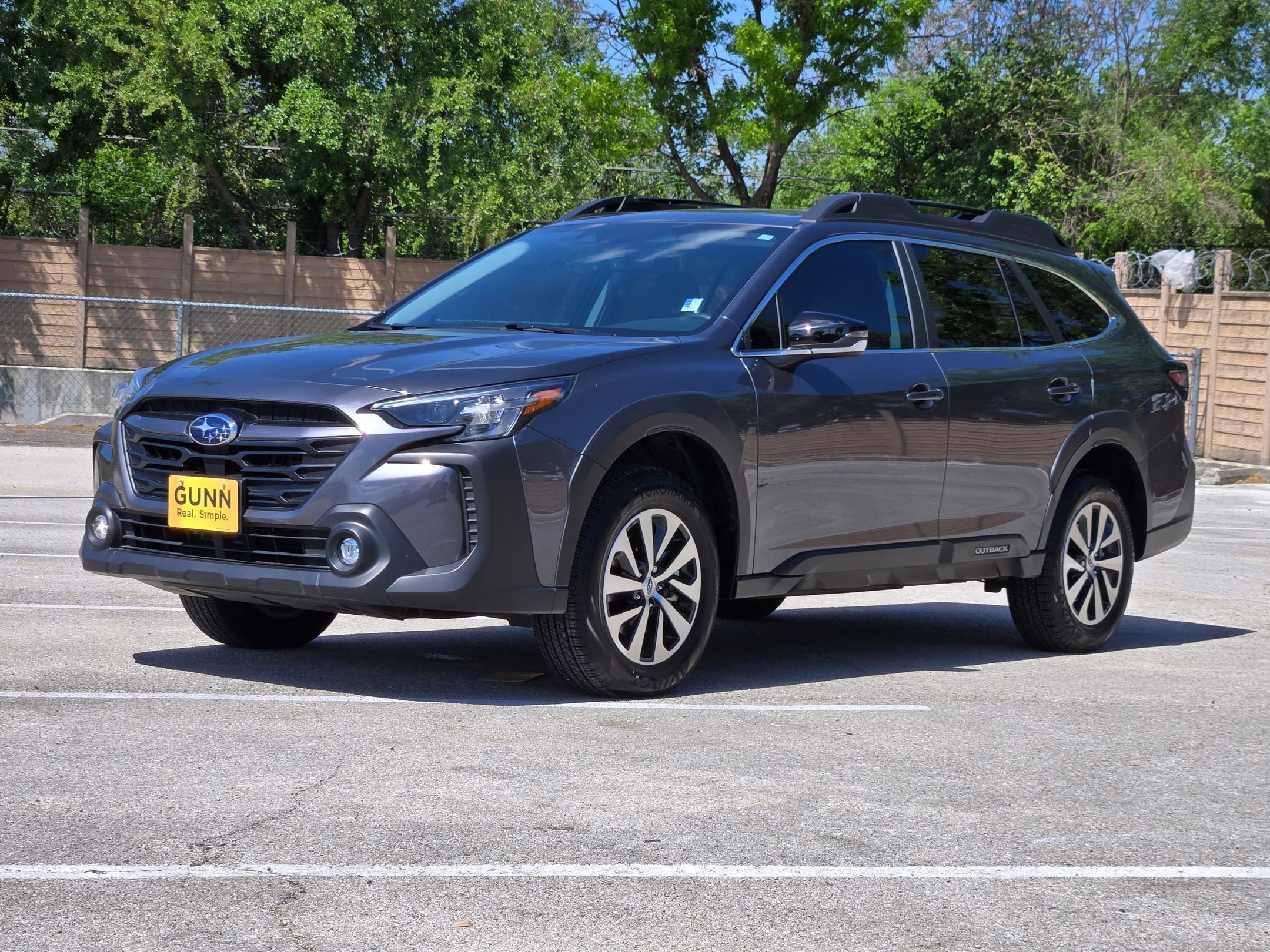 Used 2025 Subaru Outback Premium AWD/4WD image 9