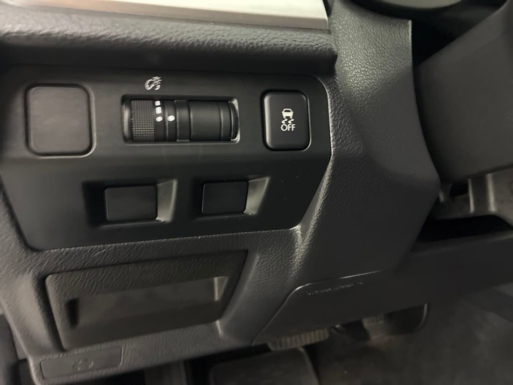 Used 2016 Subaru Crosstrek 2.0i Premium image 20