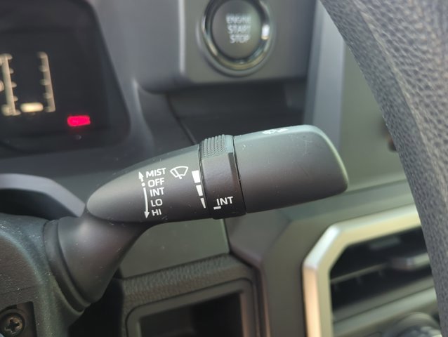 Used 2025 Toyota Tacoma SR image 15